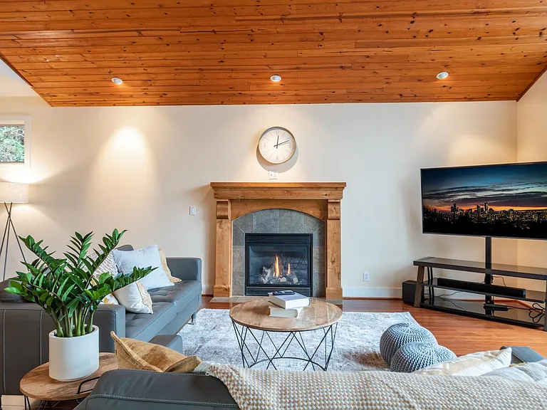 247 W Lake Sammamish Pkwy SE — Photo 15