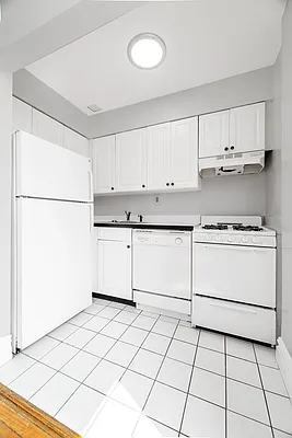 Rented by REAL New York | media 5