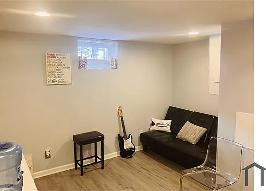 1268 Gittings Ave — Photo 15