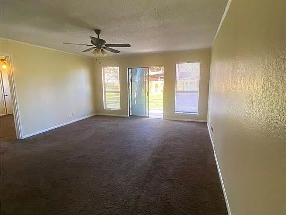 2nd image of 626 Dogwood St