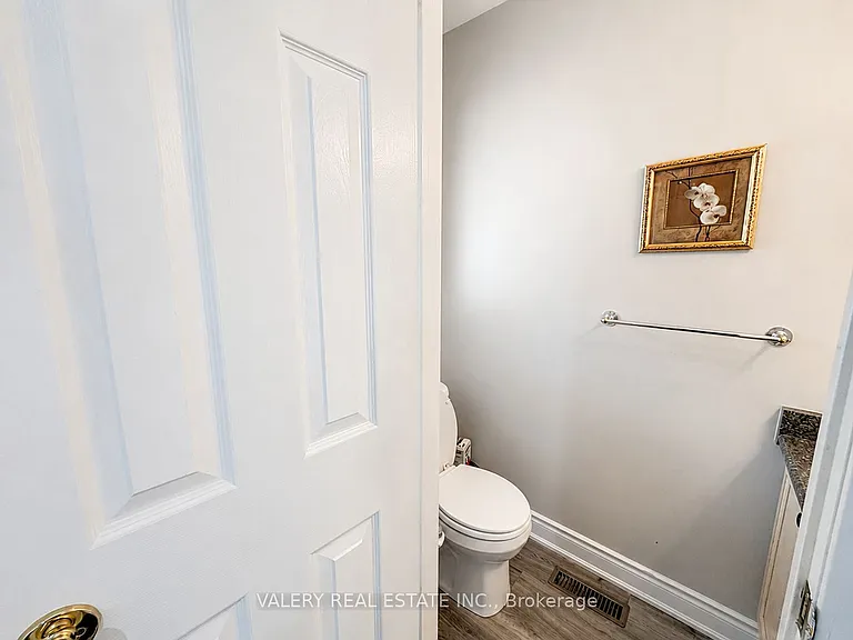 12 Letty Ave — Photo 14