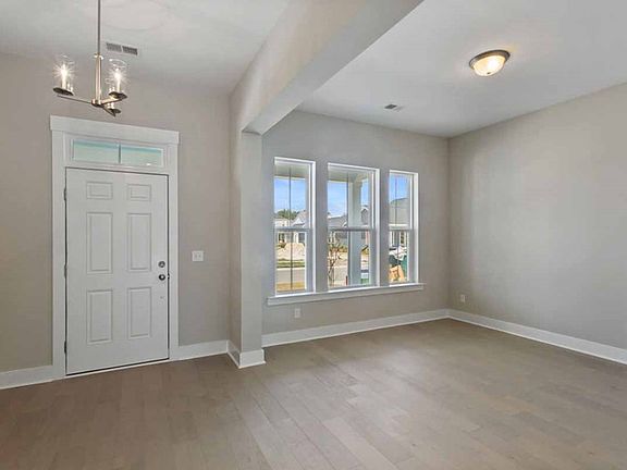 The Lindley - Entrance