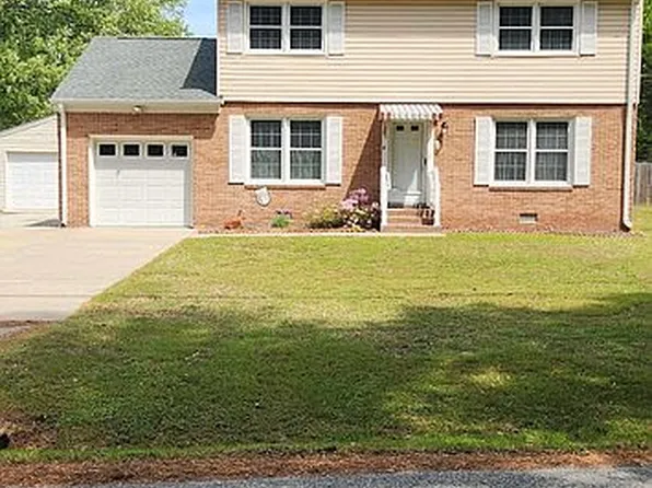 107 Cheadle Loop Rd, Seaford, VA 23696