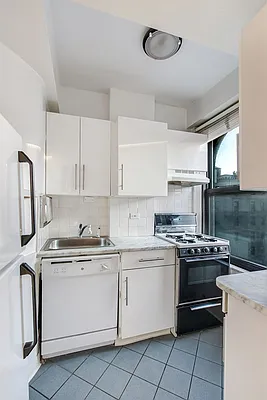 Rented by Corcoran | media 5