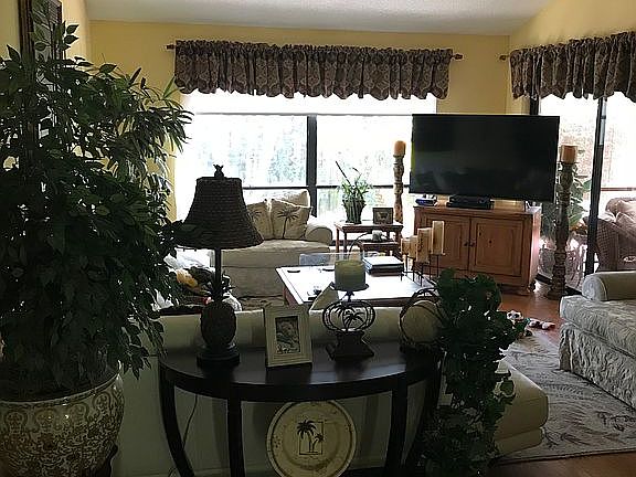 5th image of 11360 Twelve Oaks Way