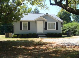 428 W 7th St, Cookeville, TN 38501