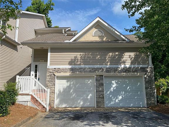 3rd image of 26 Bay Branch Blvd