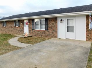 60 Coral Ave, Irvine, KY 40336