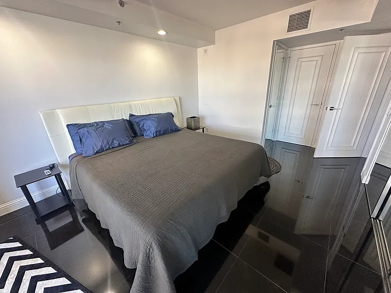 100 Harbor Dr #2206 — Photo 18