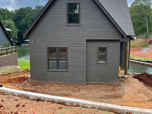 3rd image of 18 Landing Ln Lot 17