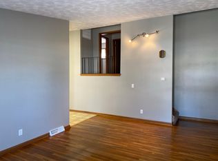 1224 Wilbre Rd, Salina, KS 67401