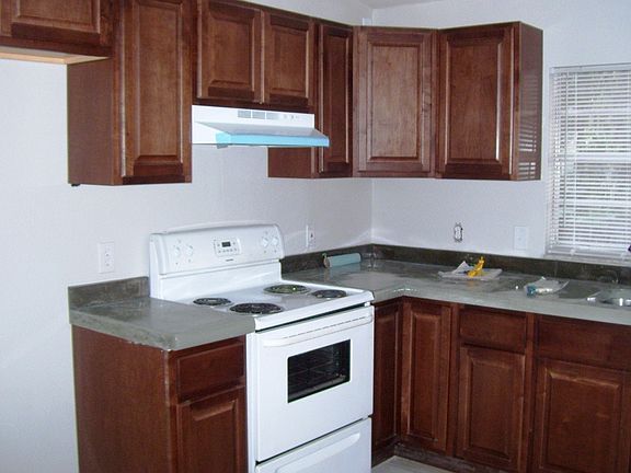 4th image of 212 N Cervidae Dr