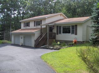 103 Lower Ledge Rd, Milford, PA 18337