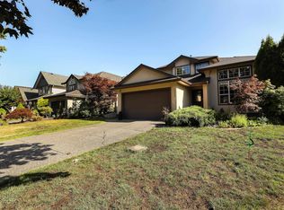 16932 60a Ave, Surrey, BC V3S8X5