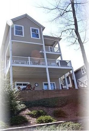 2nd image of 2644 Seymour Dr