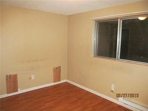 5th image of 36408 52nd Ave S