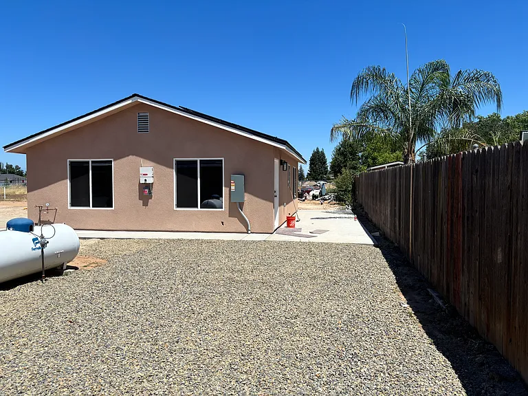 17321 Daley Rd — Photo 12
