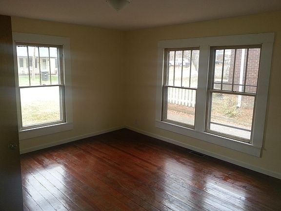 2nd image of 247 N Patterson St