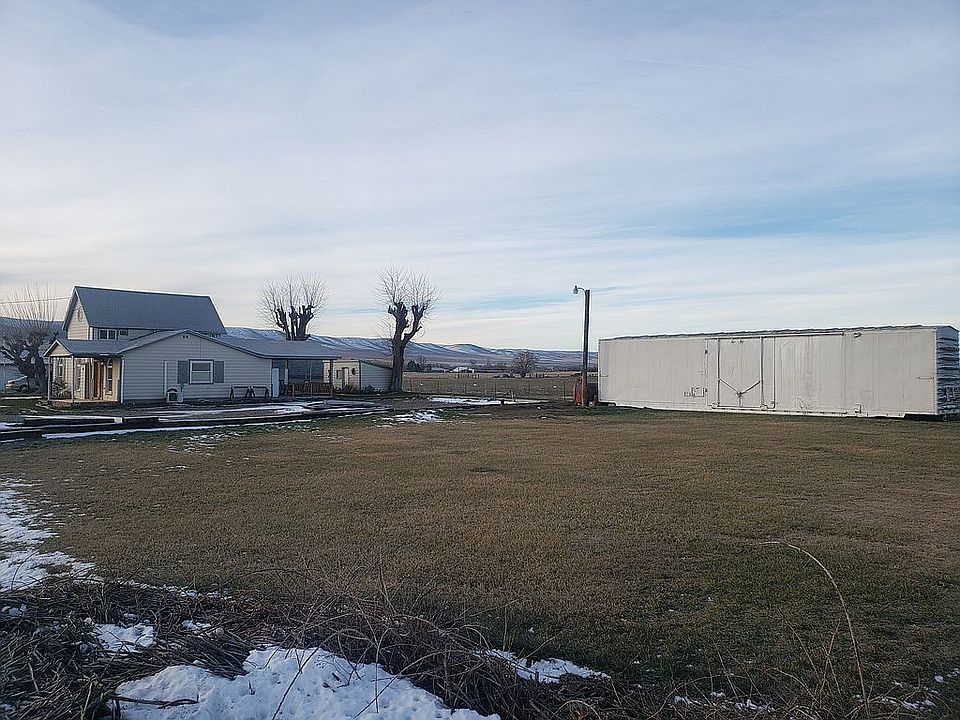 2nd image of 2304 N Griffin Rd