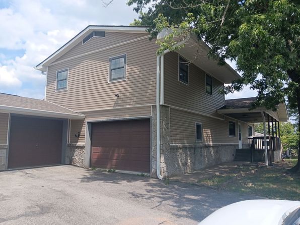 160 Easy St