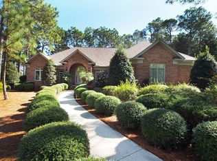 26 Glasgow Dr, Pinehurst, NC 28374
