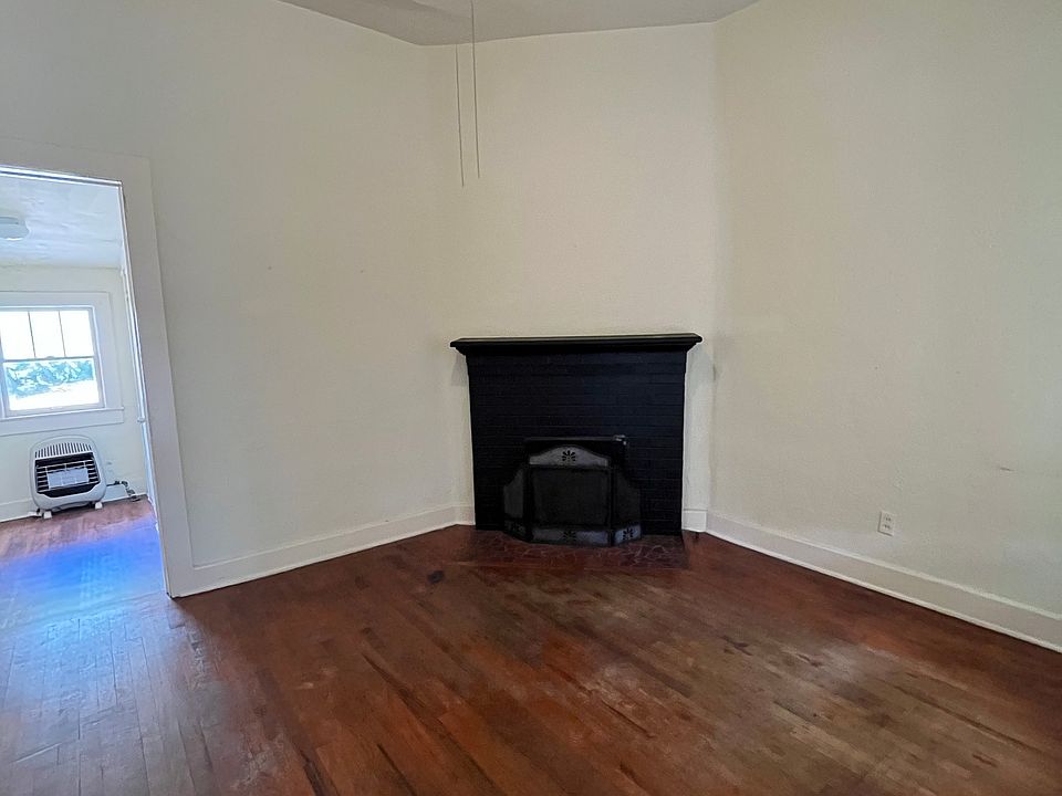 2nd image of 532 NE 4th Ave