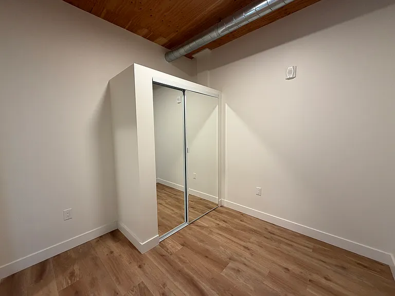 12th Street Apartments — Photo 10