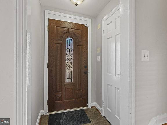 4th image of 1509 Upshire Rd