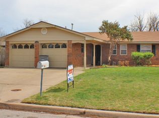 5606 NW Beechwood Dr, Lawton, OK 73505