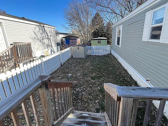3rd image of 3510 NW Palm Ct