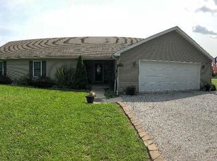 21669 Enyenhausen Rd, Creal Springs, IL 62922