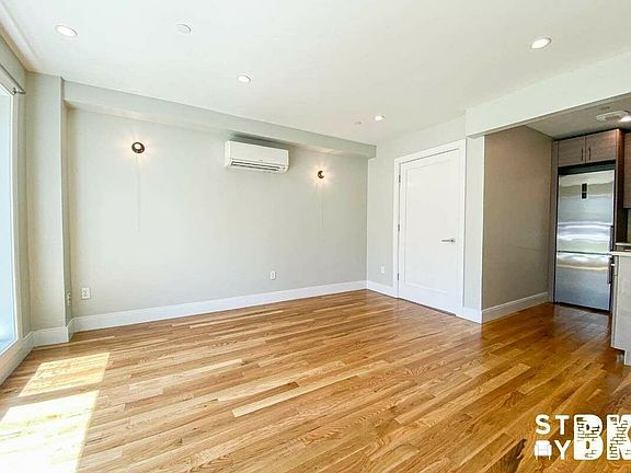 4th image of 885 Herkimer St #1FH