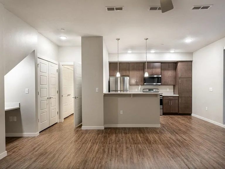 The Enclave Townhomes — Photo 19