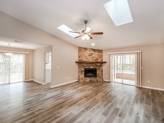 3rd image of 8056 Rodin Ct
