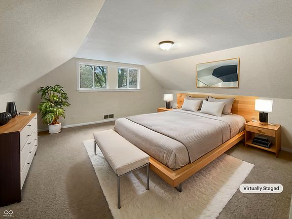 4th image of 4343 N Arlington Ave