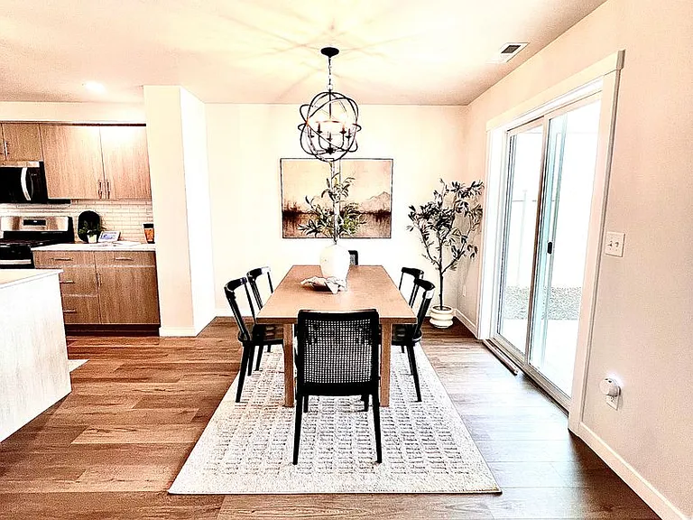 7435 W Trumbull Ct — Photo 13