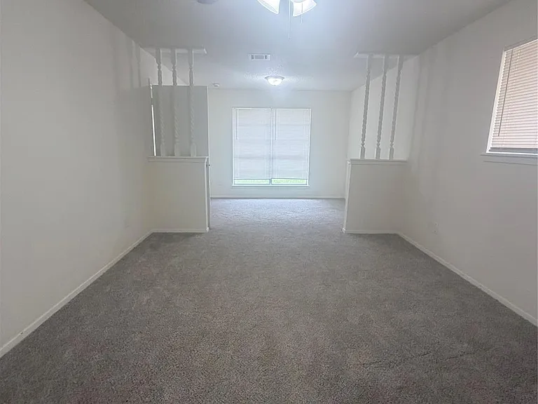 8119 Knightwood Forest Dr — Photo 17