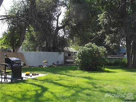 2nd image of 699 E 4th Ave