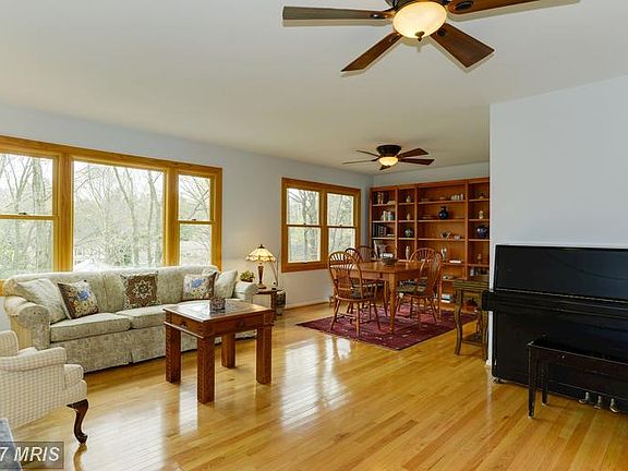 5th image of 5409 Francy Adams Ct