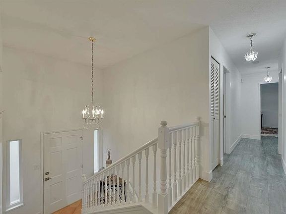 3rd image of 11130 64a Ave