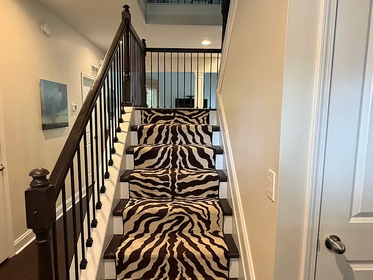 256 Bassett Ave — Photo 13