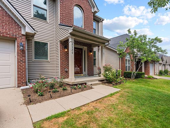 3rd image of 2320 Prescott Ln