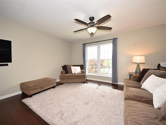 4th image of 10012 Chileswood Ct