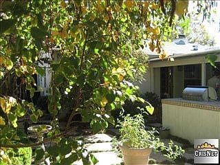 3rd image of 5727 Murietta Ave