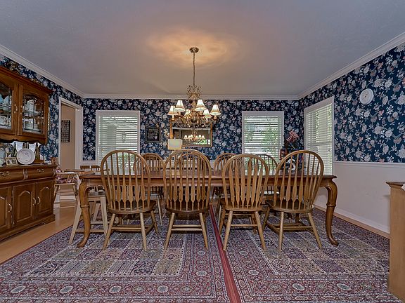3rd image of 1210 Deepwood Ct