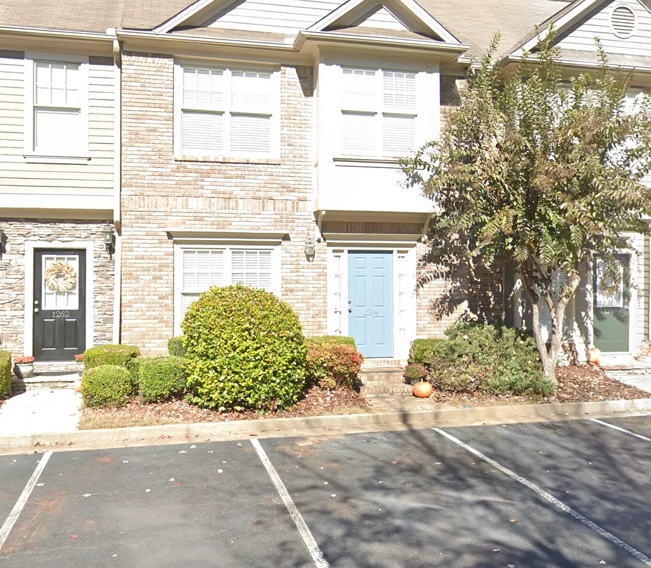 2 bed, 2.5 bath, 1848 sqft, $2,600 — Photo 1
