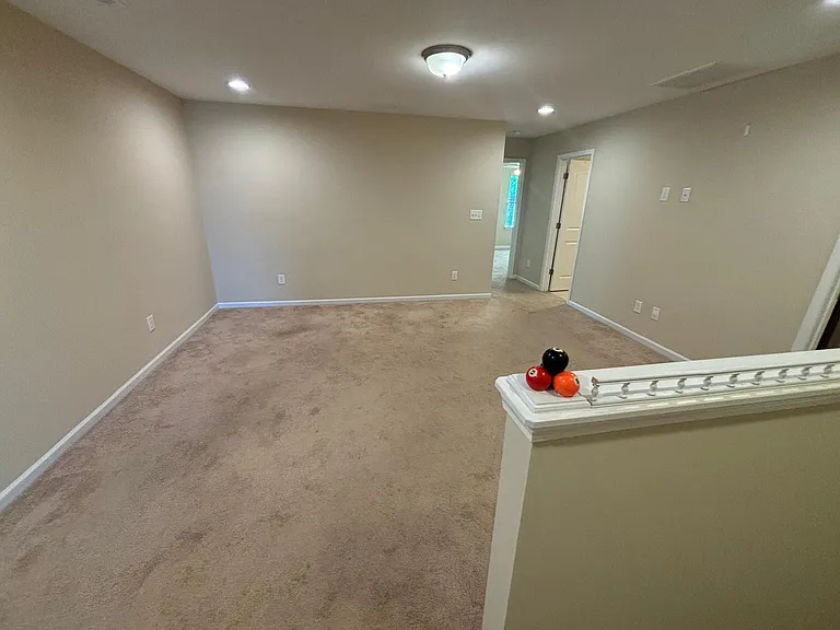 451 Shakespeare Dr — Photo 28