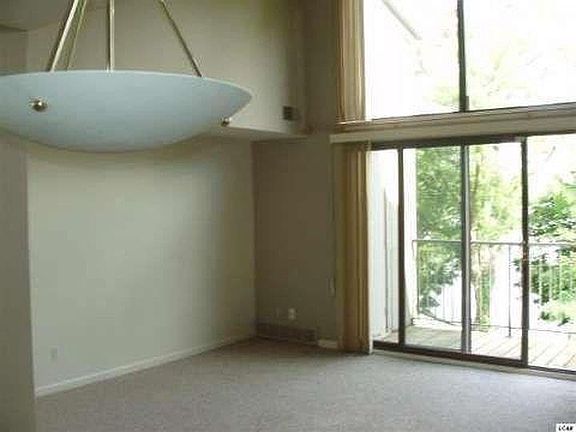 3rd image of 9647 Harbour Cove Ct