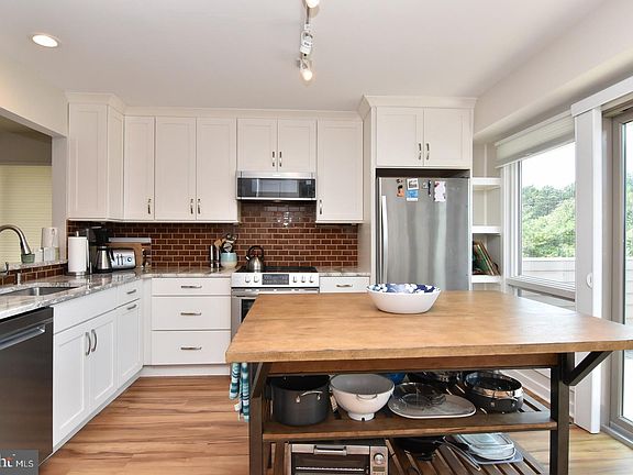 4th image of 53 Cape Henlopen Dr APT 120