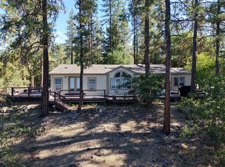 2579 Old Ferry Rd, Shady Cove, OR 97539